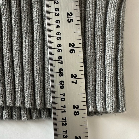 American Eagle Womens Gray Cable Knit Pullover Sweater Small - Picture 7 of 9